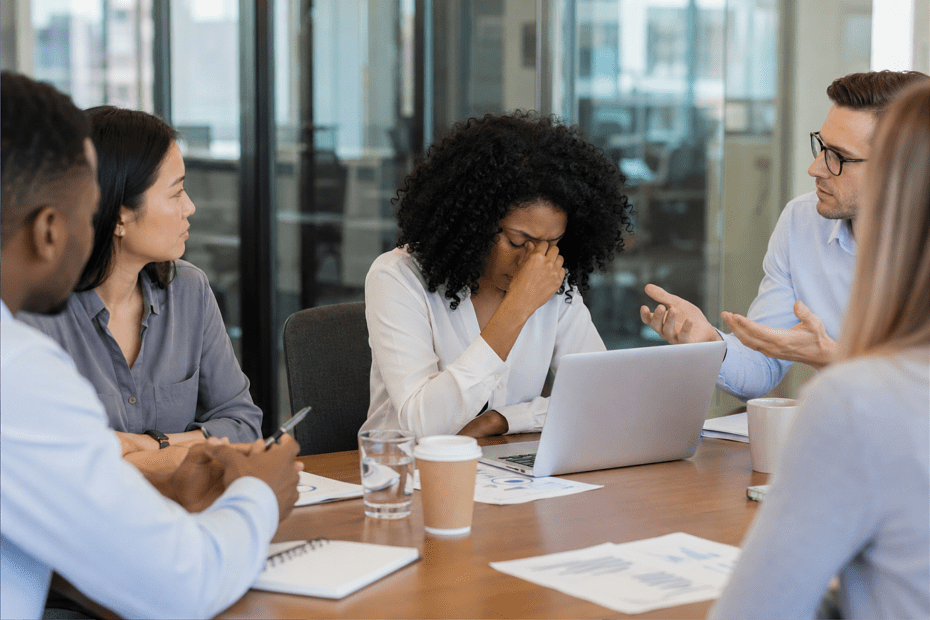 Featured image of the article Burnout and HR Management: Latest Scientific Evidence and Organizational Strategies in 2025.